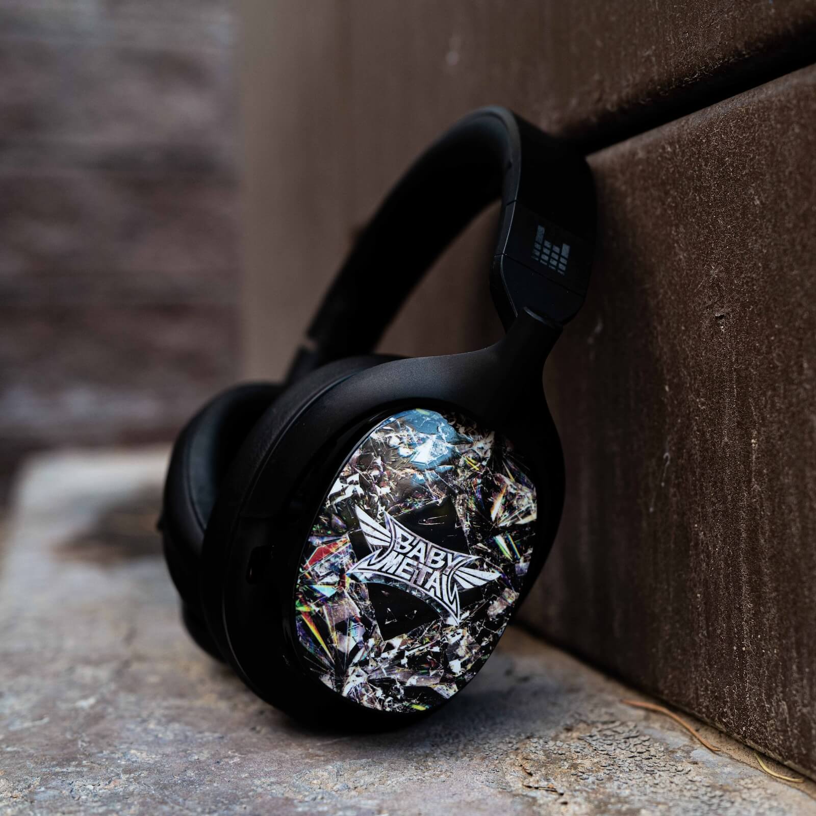 BABYMETAL Official 'Metal Forth' Shells - Image 9